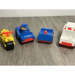 Vintage Fisher Price Little People 5pc Lot Police Ambulance Motorcycle Cop